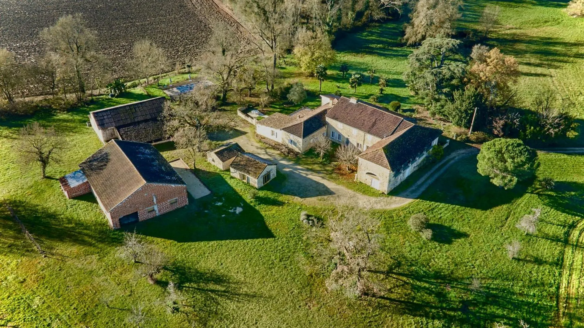 Valence-sur-Baise Gite De Charme Avec Piscine Dans Le Gers « Le Clos Boissiere » 0*,  צרפת